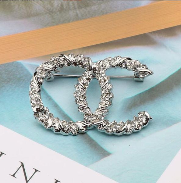

designer brooch brand letter brooches 18k gold plated inlaid pearl rhinestone brooch womens wedding broochs jewelry gift accessories gifts 2, Gray