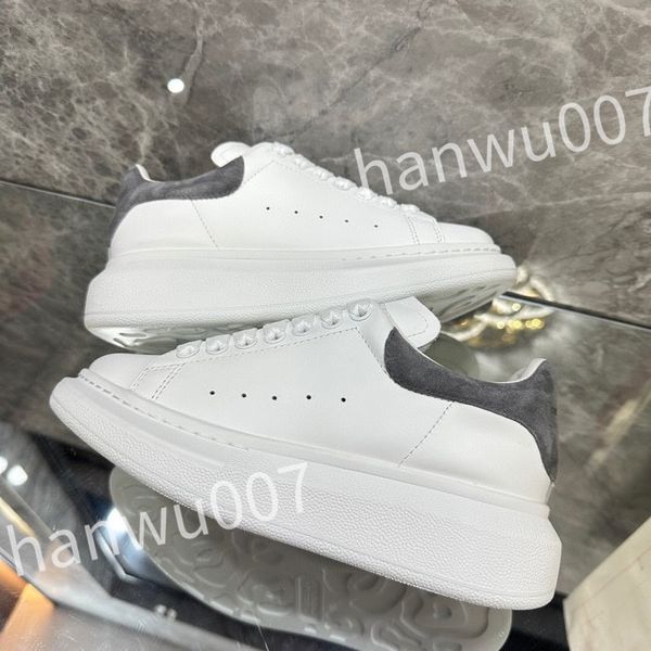 

designer sneakers calfskin casual shoes fashion reflective shoes men women sneaker vintage trainers leather, Black
