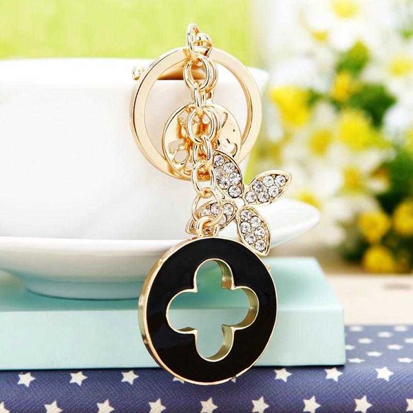 

keychains beautiful four-leaf clover keychain exquisite metal fashion car pendant key ring women's bag charm gift, Silver