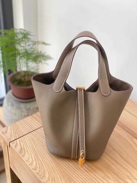 

wholesale designer h ormes totes handbags high definition handmade wax thread tc kraft vegetable basket bag 2023 new capacity bucket handbag