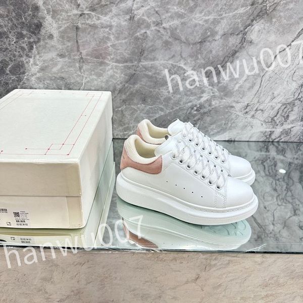 

luxurys quality designer sneakers calfskin casual shoe fashion reflective shoes men women sneaker vintage trainers leather, Black