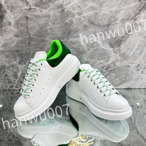 

2023 new quality designer sneakers calfskin casual shoe fashion reflective shoes men women sneaker vintage trainers leather, Black