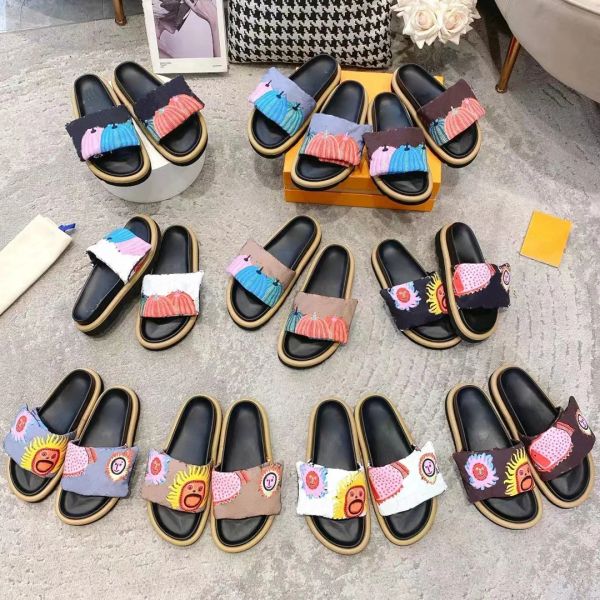 

pool pillow flat comfort mule designer slippers women mens slides sandals embossed luxury flat slipper summer beach fashion mules lady s qmf, Black