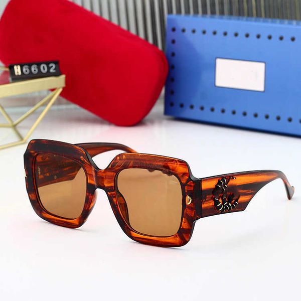 

wholesale of sunglasses new street shoot fashion square large frame men's and women's sunglasses, White;black
