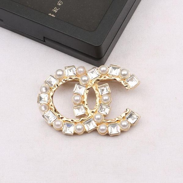 

famous women designer brand letter brooches 18k gold plated inlay crystal rhinestone fashion jewelry sweater brooch pin wedding party gifts, Gray