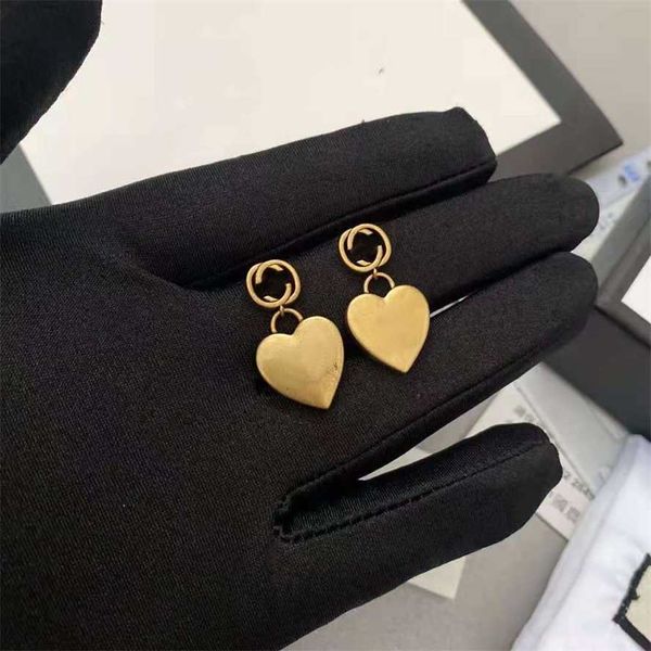 

2023 gujia letter love new simple and fashionable style trendy earrings, Golden