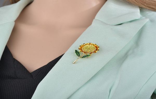 

summer style brooches for women fashion yellow rhinestone brooch pin cute mother gift new b2826544916, Gray