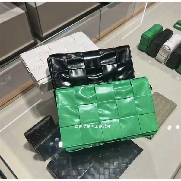 

tote bottegas bag cassette oil wax leather 15 grid small woven one shoulder postman for women venetas handbags zc