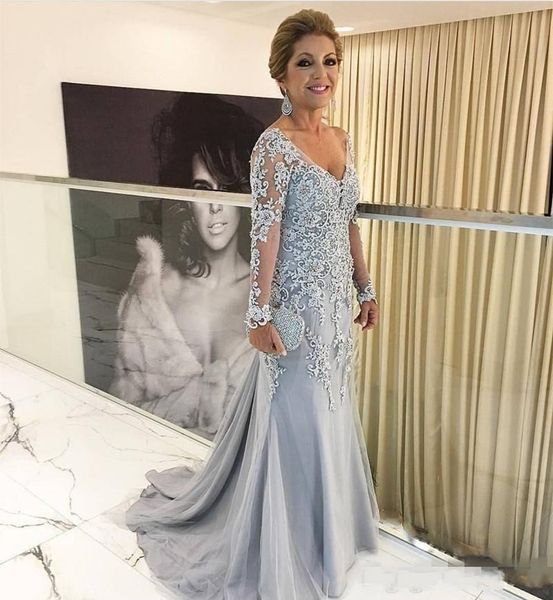 

2023 mother of the bride dresses v neck sheer long sleeves mermaid lace appliques crystal beads silver sweep train long plus size party even, Black;red