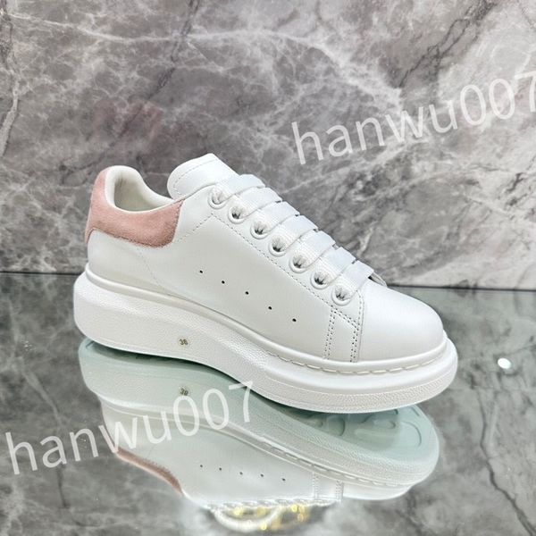 

2023 new luxury quality designer sneakers calfskin casual shoes fashion reflective shoes men women sneaker vintage trainers leather, Black