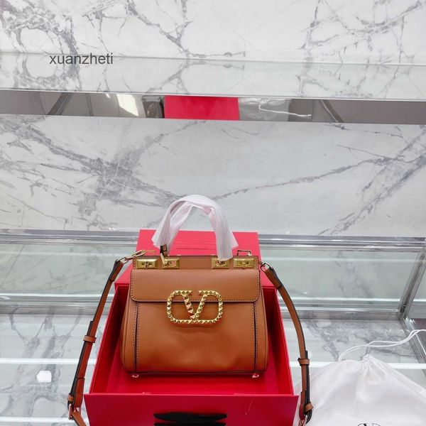 

style luxury handbag bag handbag bag designer valentino bags women new geometric chain celebrity light 2 p2ki