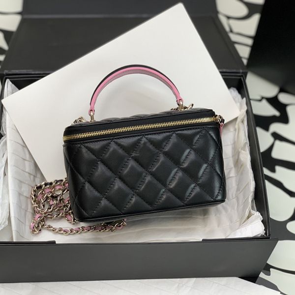

designer cosmetic bags luxury lipstick case 1:1 quality lambskin small vanity with chain 17cm with box mc070