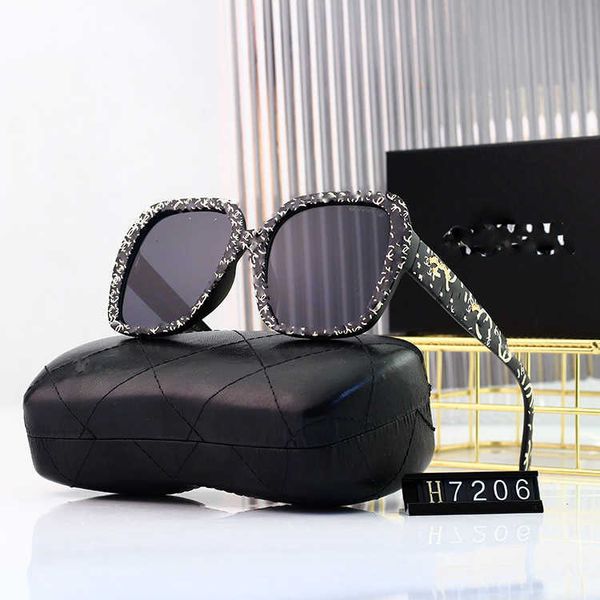

original of new style small fragrance texture sunglasses net red street fashion sunglasses women, White;black
