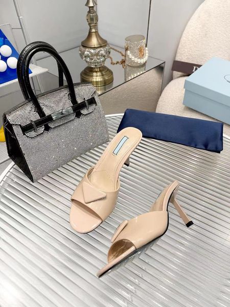 

2023 solid revival sandal mules slippers monograms embossed woman sandal padded heels mule designer shoes black blue waterfront leather flip