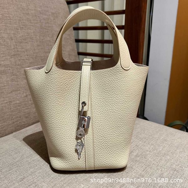

wholesale designer h ormes totes handbags 2023 autumn picotin lock milk shake cabbage basket classic versatile one shoulder handmade women&#