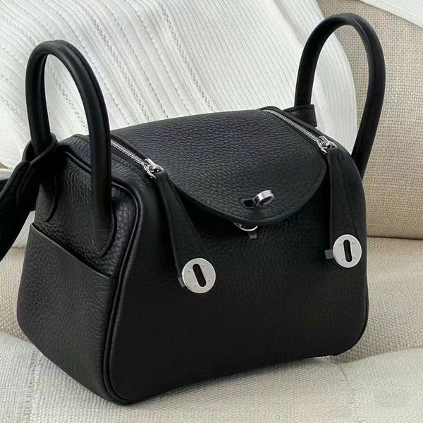 

luxurys designer large tote camera bag women purse city crossbodys envelope hand bags genuine leather hobo shoulder bags mens white lindys c