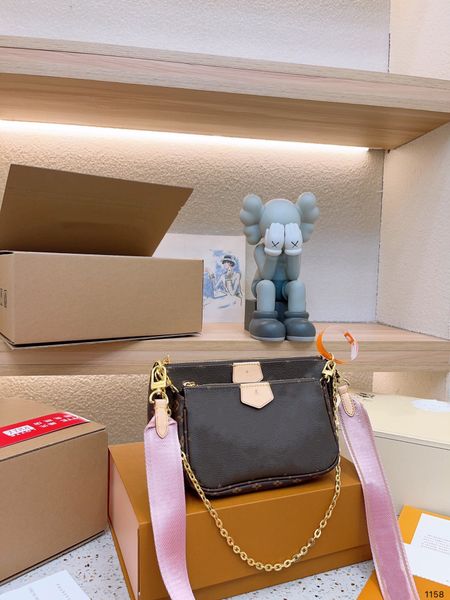 

shoulder bag designer handbag lo vu crossbody bag tote the latest women's bag classic design details bag with pouch three-piece set sho