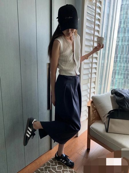 

womens two piece dress full letters relief knitted vest dresses sets for women designer short skirts charm ladies slim dress two-pieces hip, White