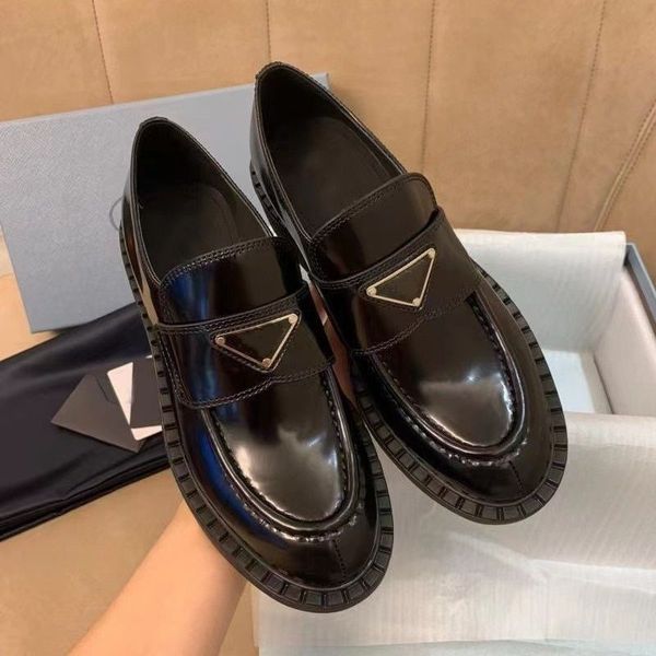 

designer shoes men women casual triangle logo black leather shoes increase platform sneakers cloudbust classic patent matte loafers 35-41