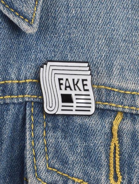 

newspaper white small special cute personality tide new brooch enamel creative cartoon lapel denim badge pins6588469, Gray