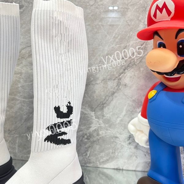 

2023 new luxury designer the four seasons mens womens casual shoe women men designers fashion sneakers leather made upper, Black