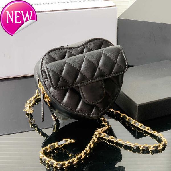 

woman's brand designer shoulder bags tote 2023 fashion classic mini lambskin heart fanny pack texture silver chain rotary lock crossbod
