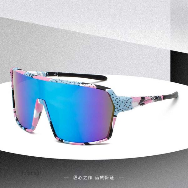 

2023 new sunglasses men's and women's polarized sunglasses fashion anti uv outdoor sports riding 3 4v6b, White;black