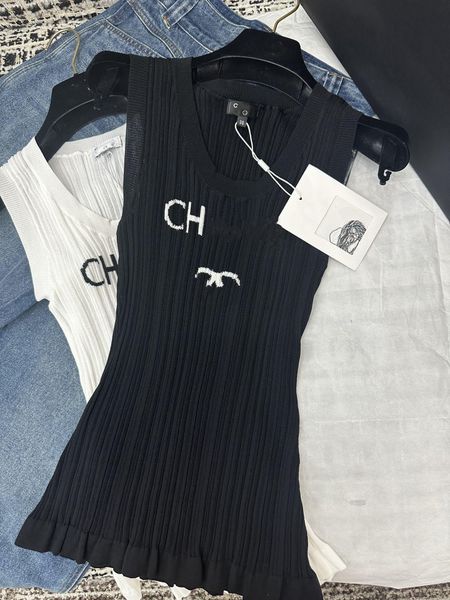 

womens designers tanks knit vest sweaters t shirts designer striped letter sleeveless knits fashion style ladies pullover woven vest c2, White