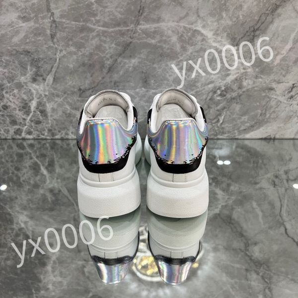 

2023 luxury designers shoes white black men women fashion retro trainers outdoor sports sneakers hiking shoe