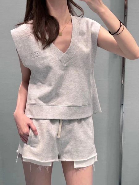 

Ladys crop top vest Camis top designer anagram embroidered cotton blend rover shorts skirt yoga suit dress bra vest womens solid color vintage t-shirt femme fatale B2, Gray