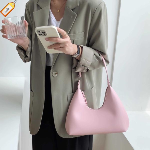 

women's designer bags 2022 women's hand high sense of minority fashion arc de triomphe armpit bag new one shoulder factory direct