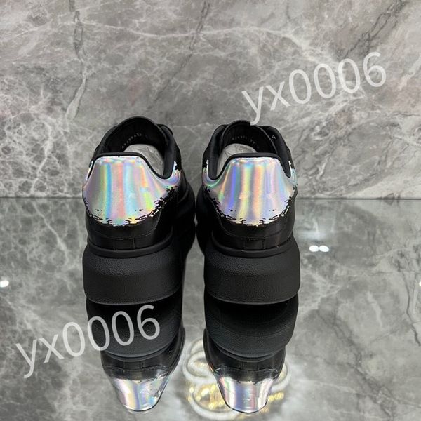 

2023 new luxurys designers shoes white black men women fashion retro trainers outdoor sports sneakers hiking shoe