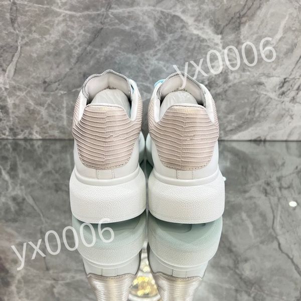 

2023 new luxurys designers shoes white black men women fashion retro trainers outdoor sports sneakers hiking shoes