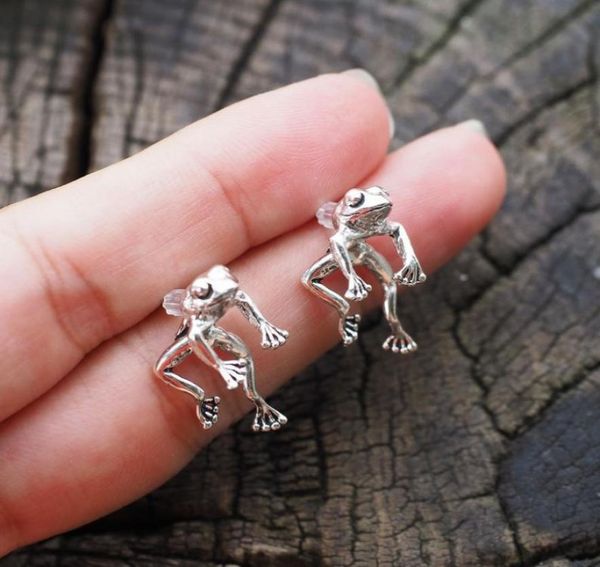 

fashion silver color cute frog stud earring for men women retro animal dangler ear jewelry gift5069565, Golden;silver