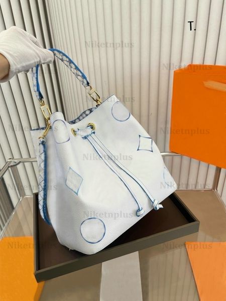 

neonoe mm bucket bag beige rose pink blue 2023 summer by the pool neo noe monograms flowers painted canvas leather watercolor drawstring bag