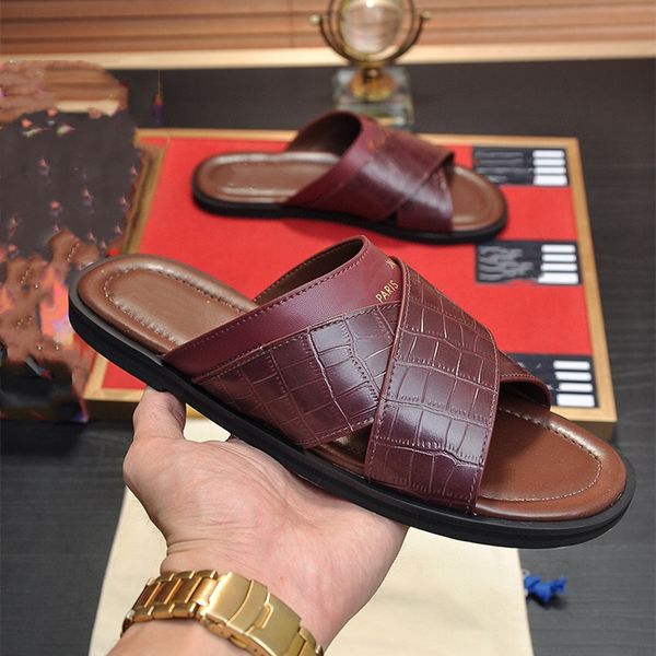 

fashion slippers 2023 luis luxury design summer men's and women's flats thick soled leather rubber lettering logo casual cartoon b, Black