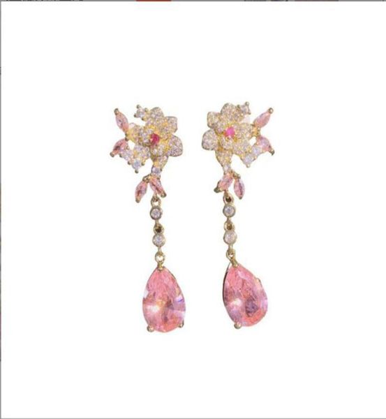 

chandelier flower goldplated threedimensional rose pink dropshaped crystal long chain 2022 new niche design inlaid gemstone ear9486113, Silver