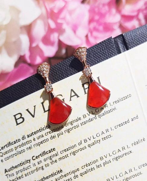 

2020 fashion jewelry ladies earrings with party dresses jewelry charm gorgeous stud earrings kgot7915355, Golden;silver
