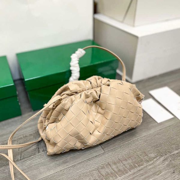 

candy color woven cloud bags crossbody designer bags women handbag b fashion green shopping v shoulder bag small purse 230627