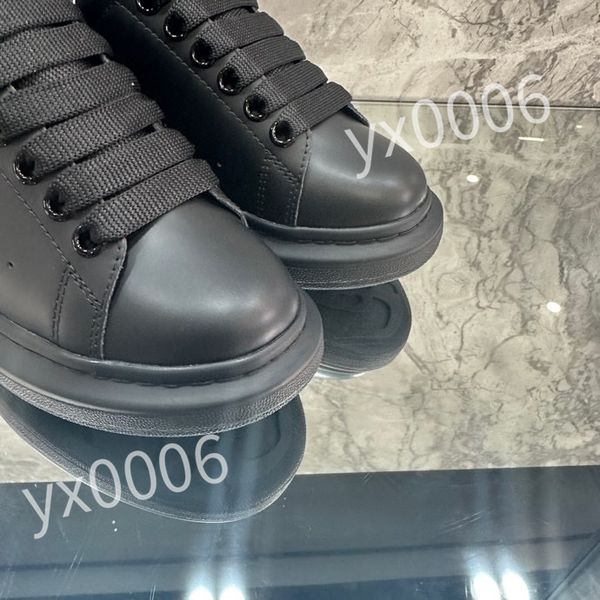 

2023 new luxurys designer flat sneaker trainer casual shoes denim canvas leather white fashion platform mens womens sneakers 35-46, Black