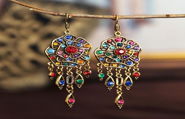 

s1467 bohemian fashion jewelry vintage earrings women039s rhinstone hollowed dangle tassels earrings8075580, Golden;silver
