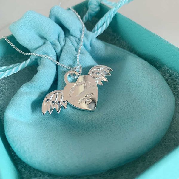 

high version tiffay s925 sterling silver love wings necklace women's minor design sense advanced collar chain angel pendant with logo