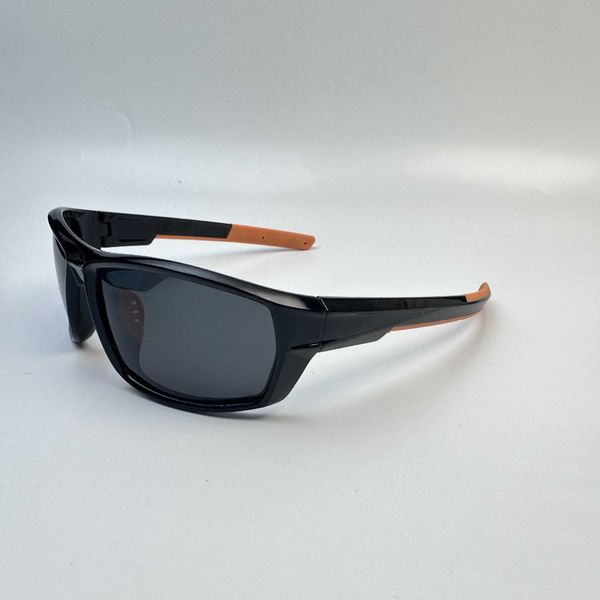 

new sports polarizers personalized color film camouflage glasses fashionable sunglasses for men and women, White;black