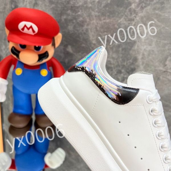 

new luxury designers shoes white black men women fashion retro trainers outdoor sports sneakers hiking shoe