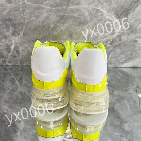 

2023 new luxury fashion men and womens arrow hiking shoes couple walking sports mens brand-name sneakers ladies non-slip soles skate shoes, Black