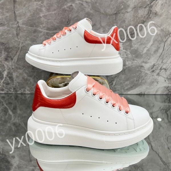 

2023 designers shoes white black men women fashion retro trainers outdoor sports sneakers hiking shoe