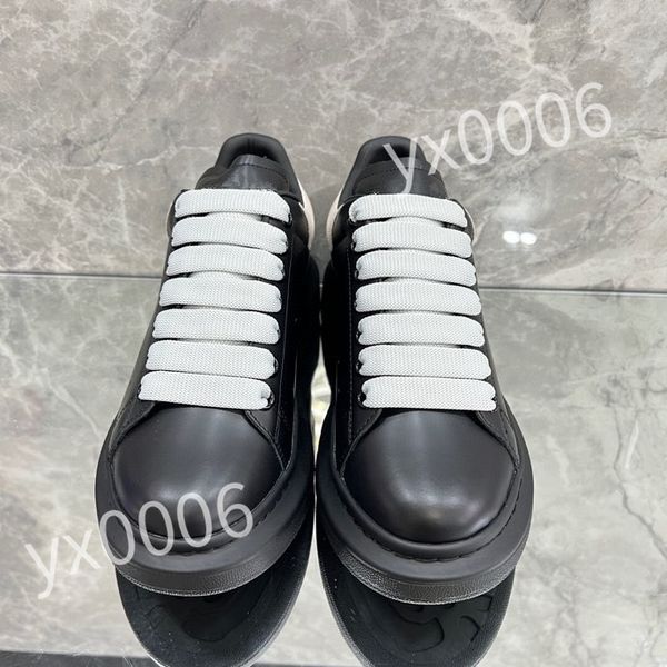 

2023 designers shoes white black men women fashion retro trainers outdoor sports sneakers hiking shoes
