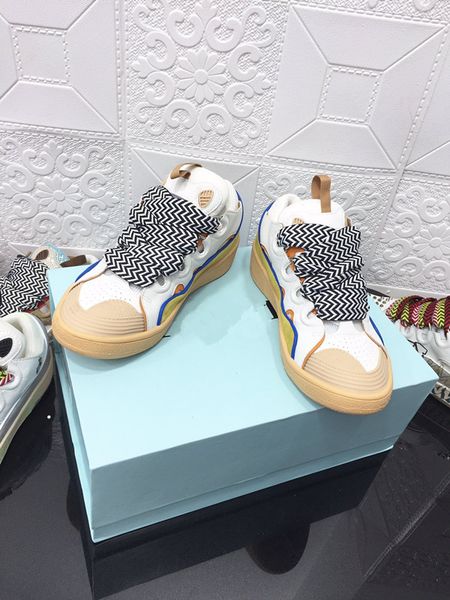 

designer woman shoe leather lace up men fashion platform oversized sneakers white black mens womens luxury velvet 0623