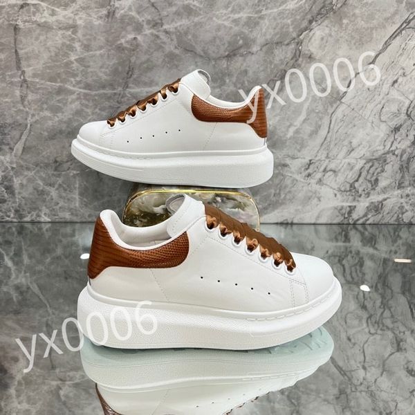 

2023 new designers shoes white black men women fashion retro trainers outdoor sports sneakers hiking shoes