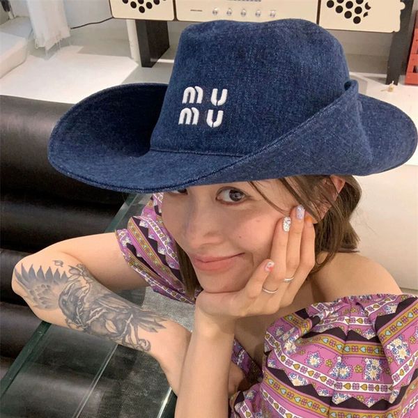 

hat designer new luxury straw hat for men and women with the same travel sunscreen belt buckle sun hat denim versatile with buttons mm, Blue;gray